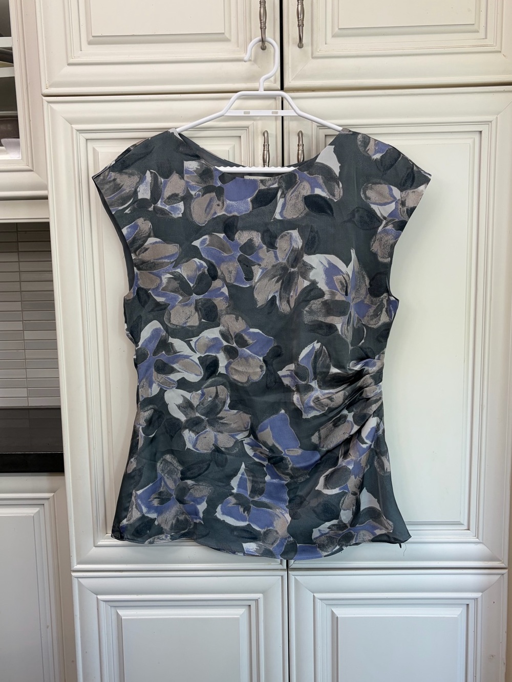 Banana Republic sleeveless floral top